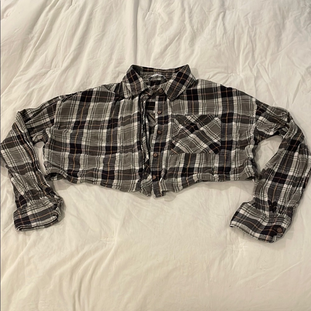 Plaid Cropped Button-Up Shirt
